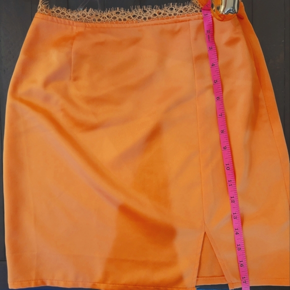 NASTY GAL MINI SKIRT TANGERINE - Picture 5 of 6
